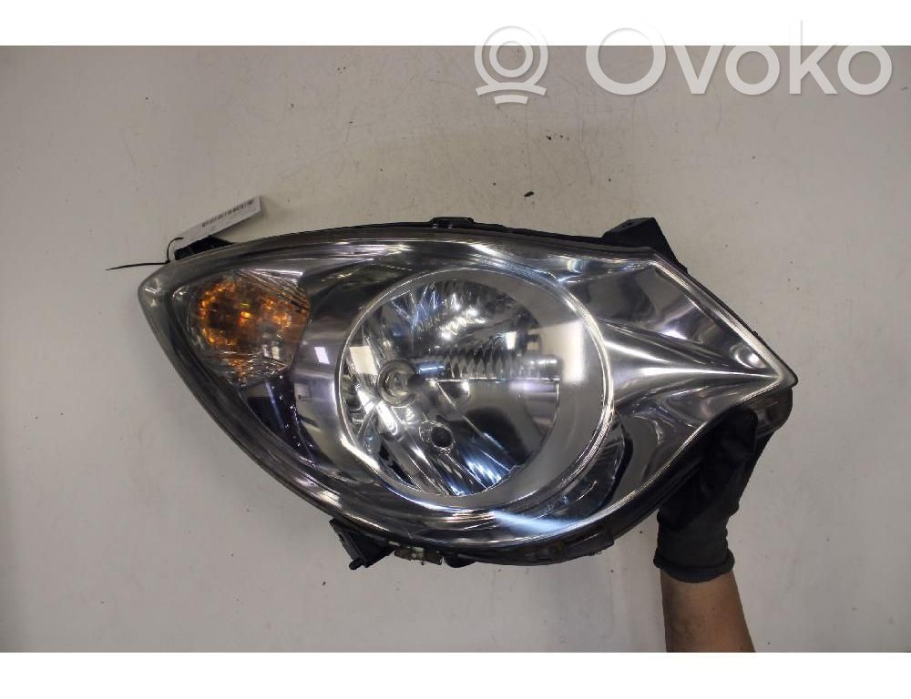 Opel Agila B Far 