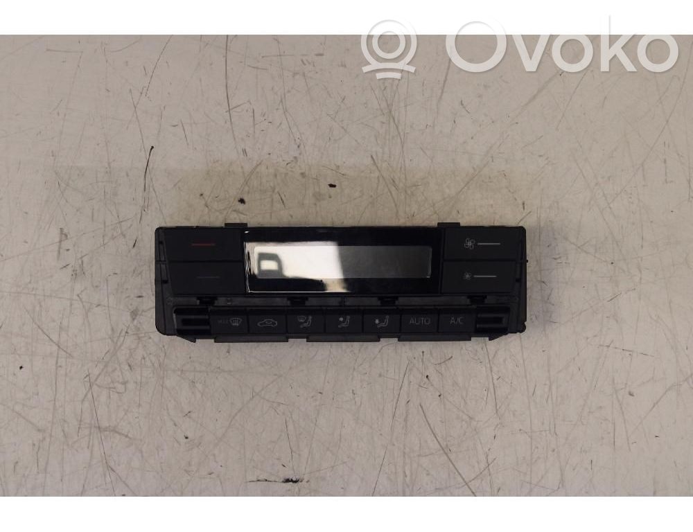 Climate control unit   0004952,0110,02012020,12E907044D,1929,70001,A3C05301,CZ,H07,HW,LL9,MADE,SERIAL,SEVOCK,SOH,VD1