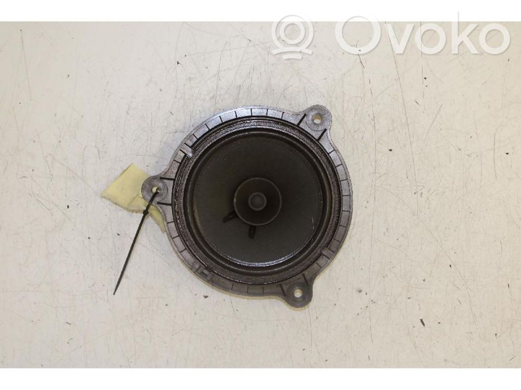 Nissan Qashqai Difuzor ușă spate 