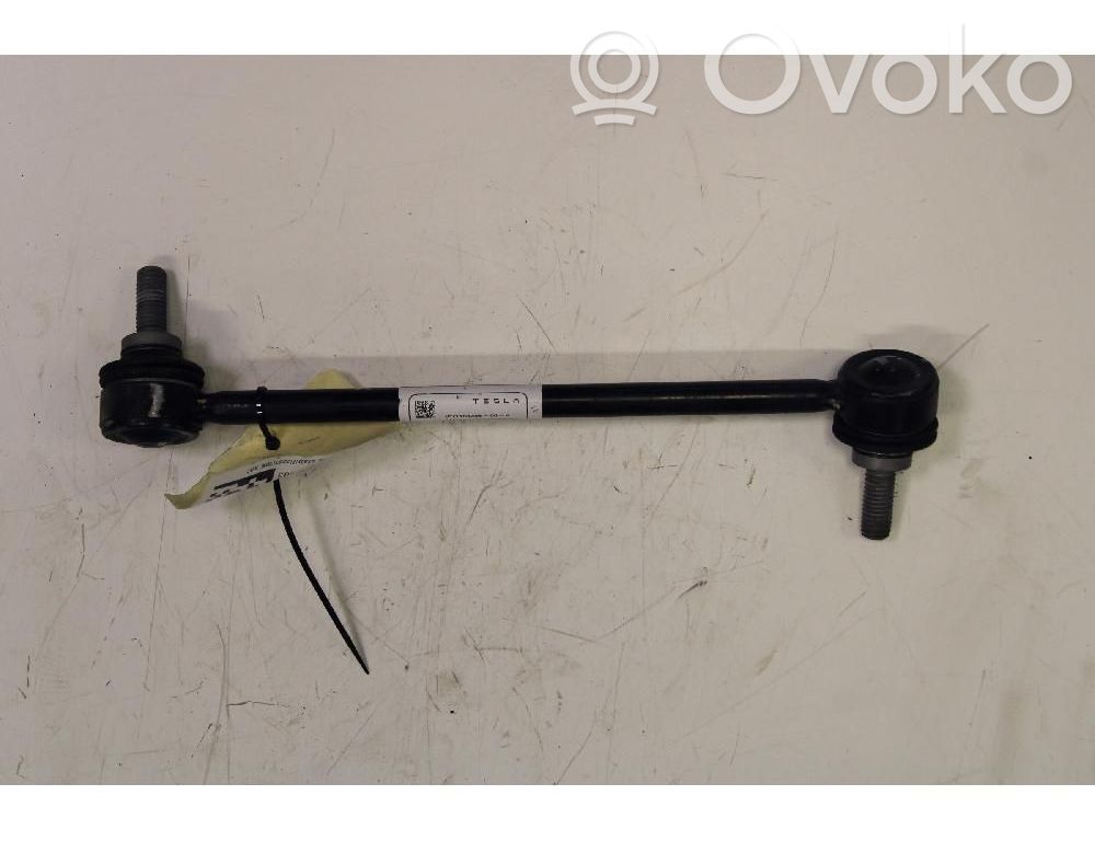 Tesla Model Y Koppelstange Stabilisator vorne
