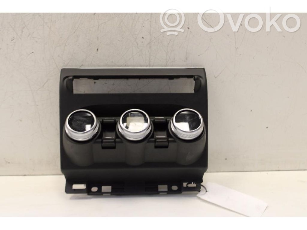 Renault Clio V Climate control unit 