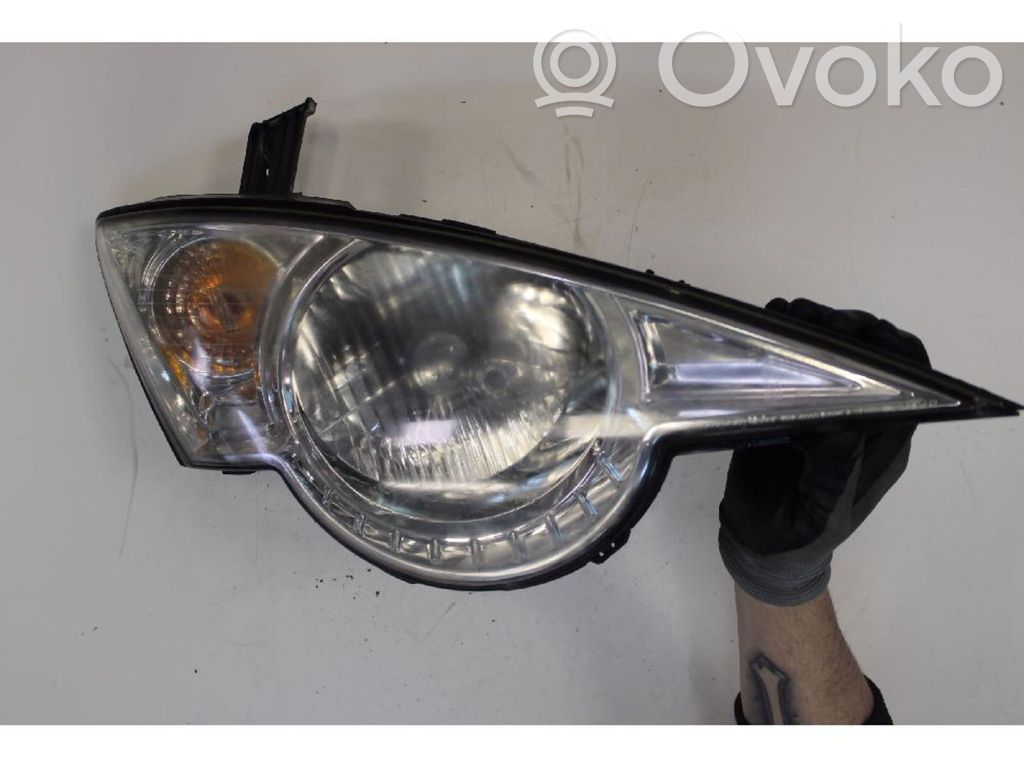 SsangYong Actyon Phare frontale 