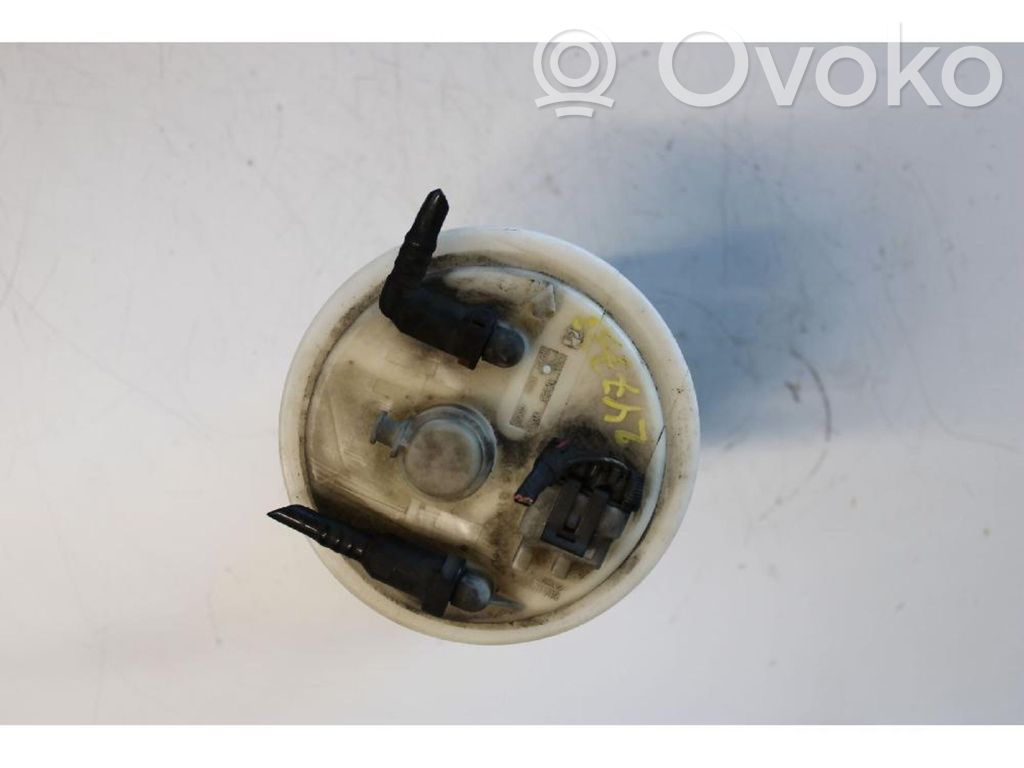 Bomba interna de combustible   0010688V001