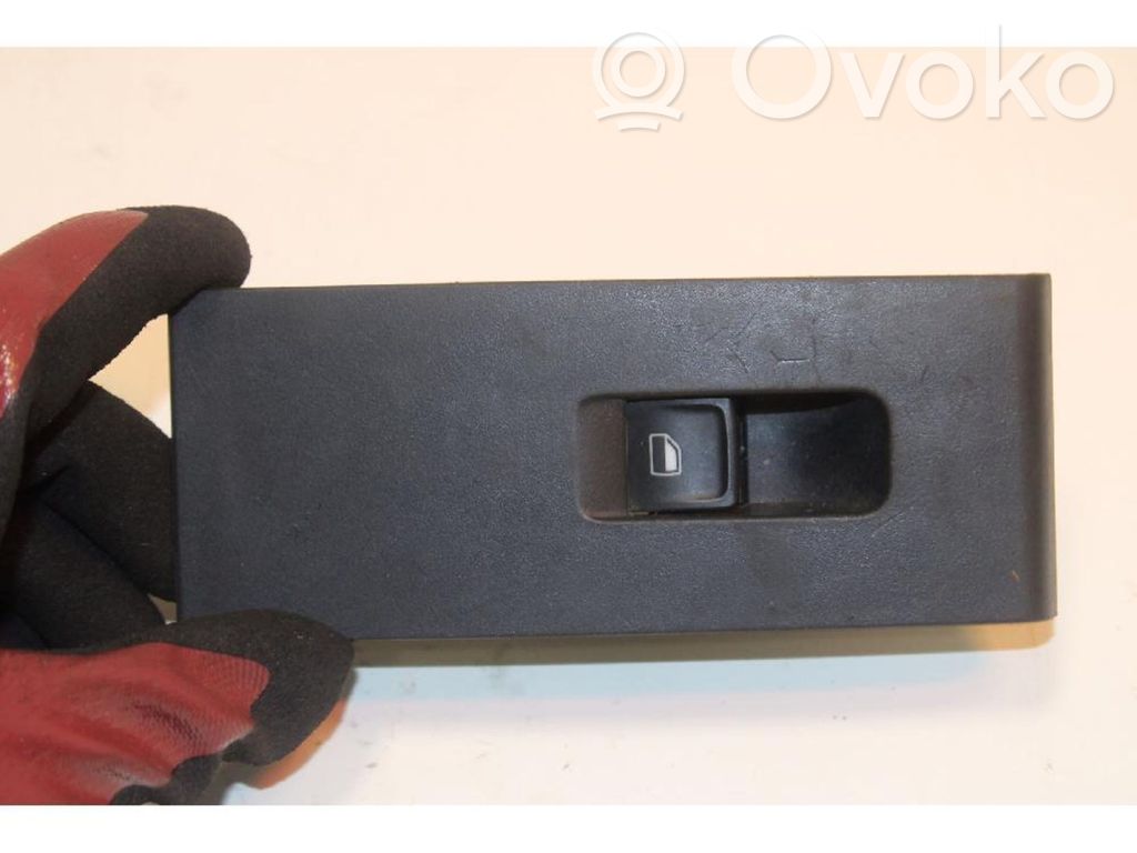 Interruptor del elevalunas eléctrico   5JA959855