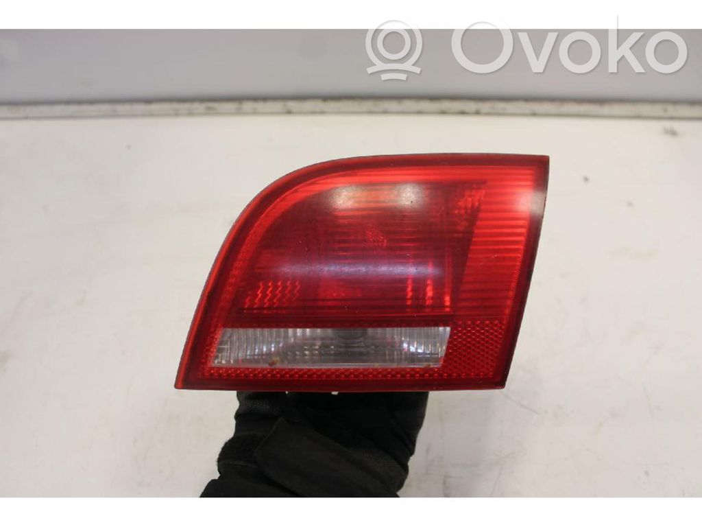 Audi A3 S3 8P Lampă spate în capacul portbagajului 