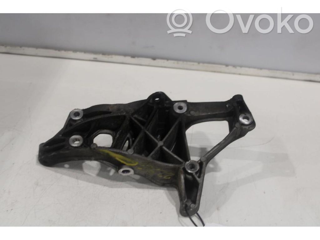 BMW 1 F20 F21 Supporto del generatore/alternatore