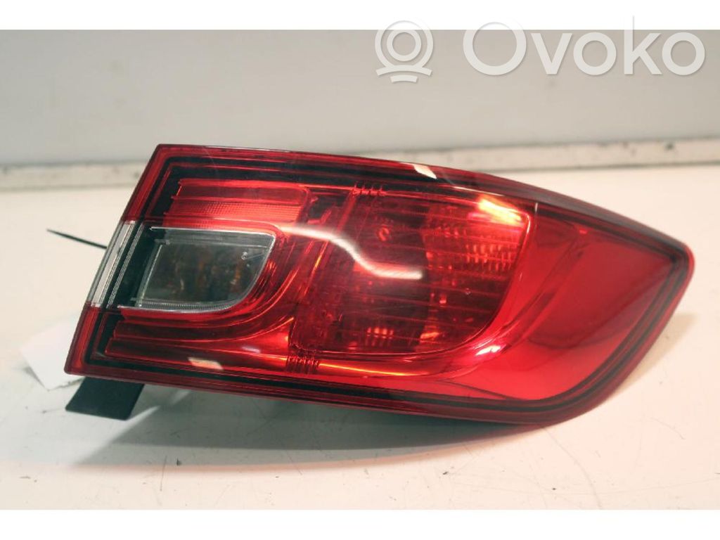 Renault Clio IV Lampa tylna 