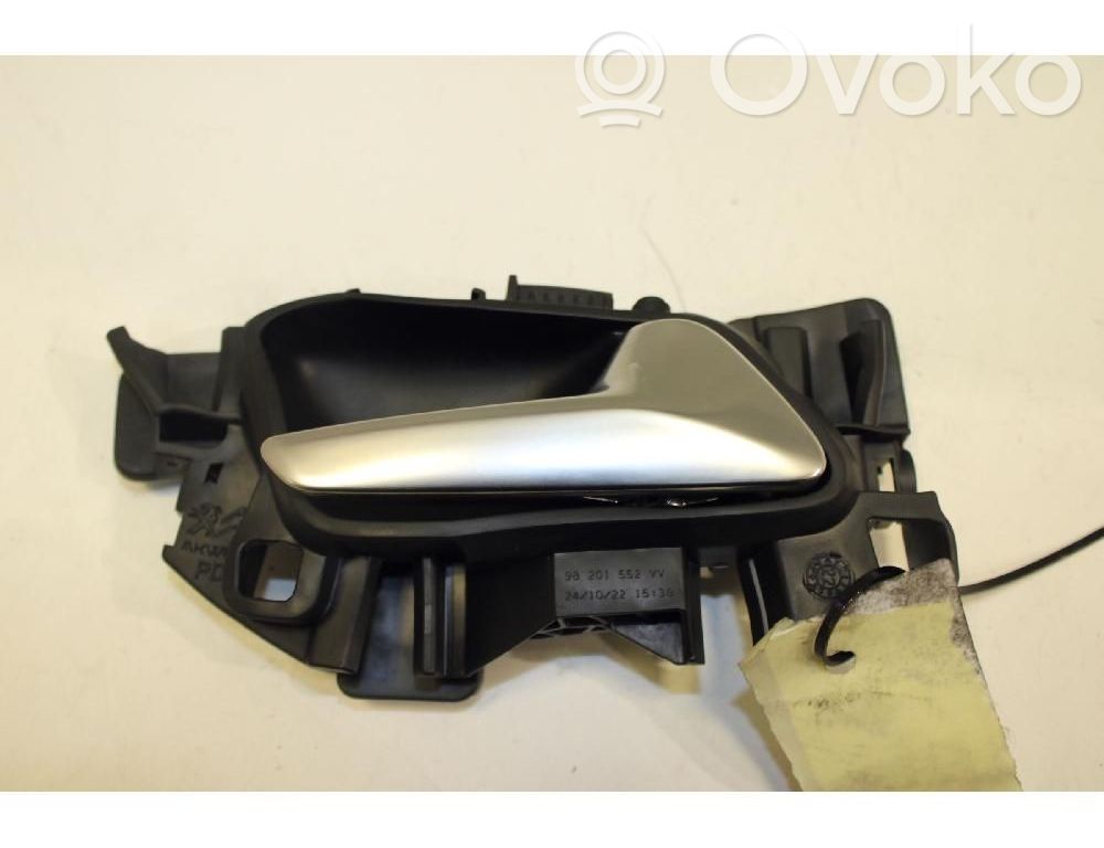Manecilla interna puerta trasera   98201552VV