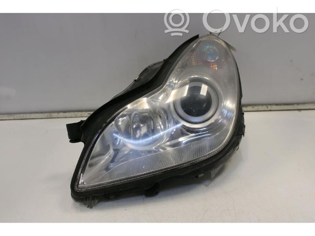 Mercedes-Benz CLS C219 Faro/fanale