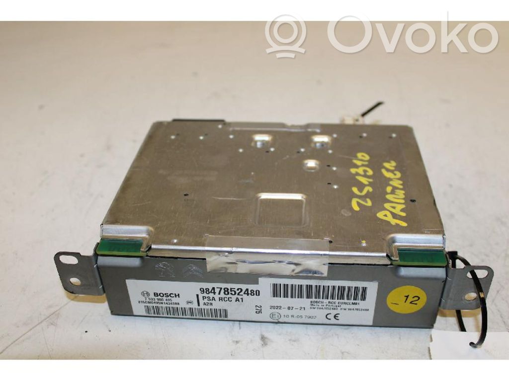 Peugeot Partner III Panel / Radioodtwarzacz CD/DVD/GPS 