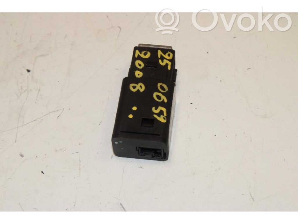 Peugeot 2008 II Interruptor de control multifunción 