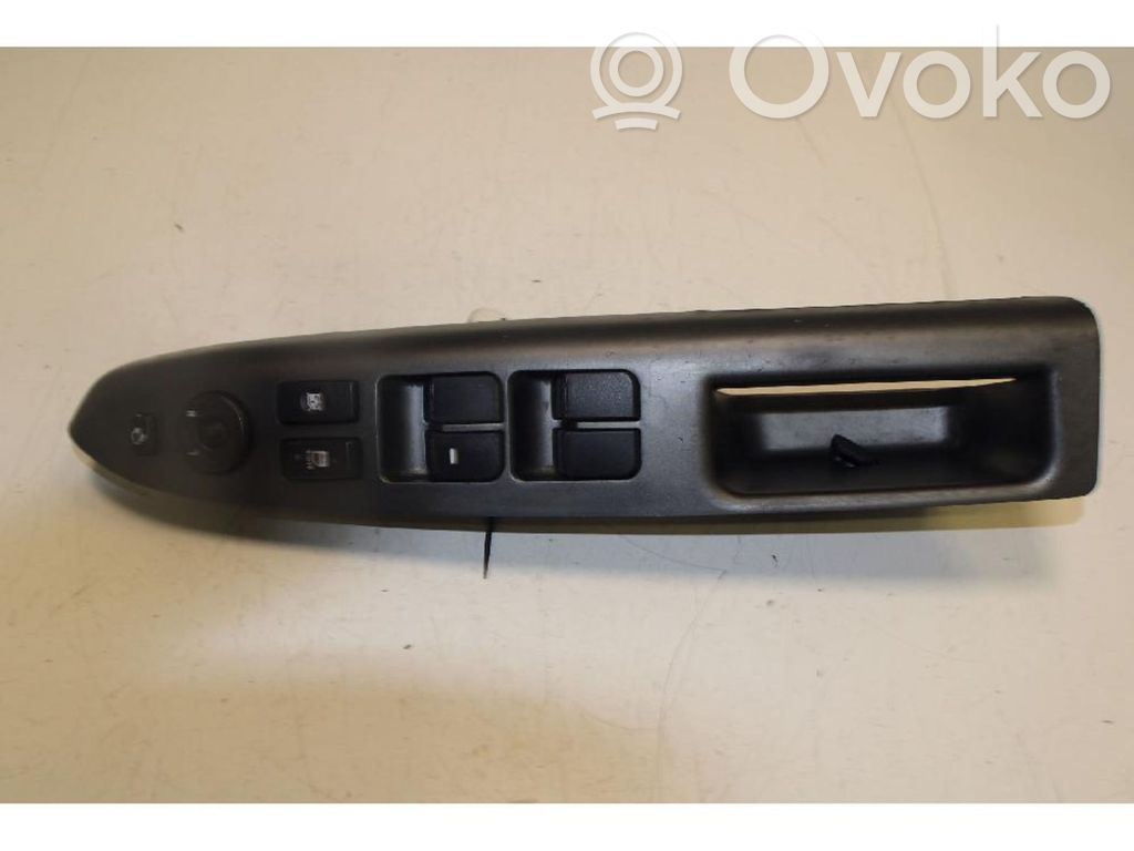 Interruptor del elevalunas eléctrico   935702K000