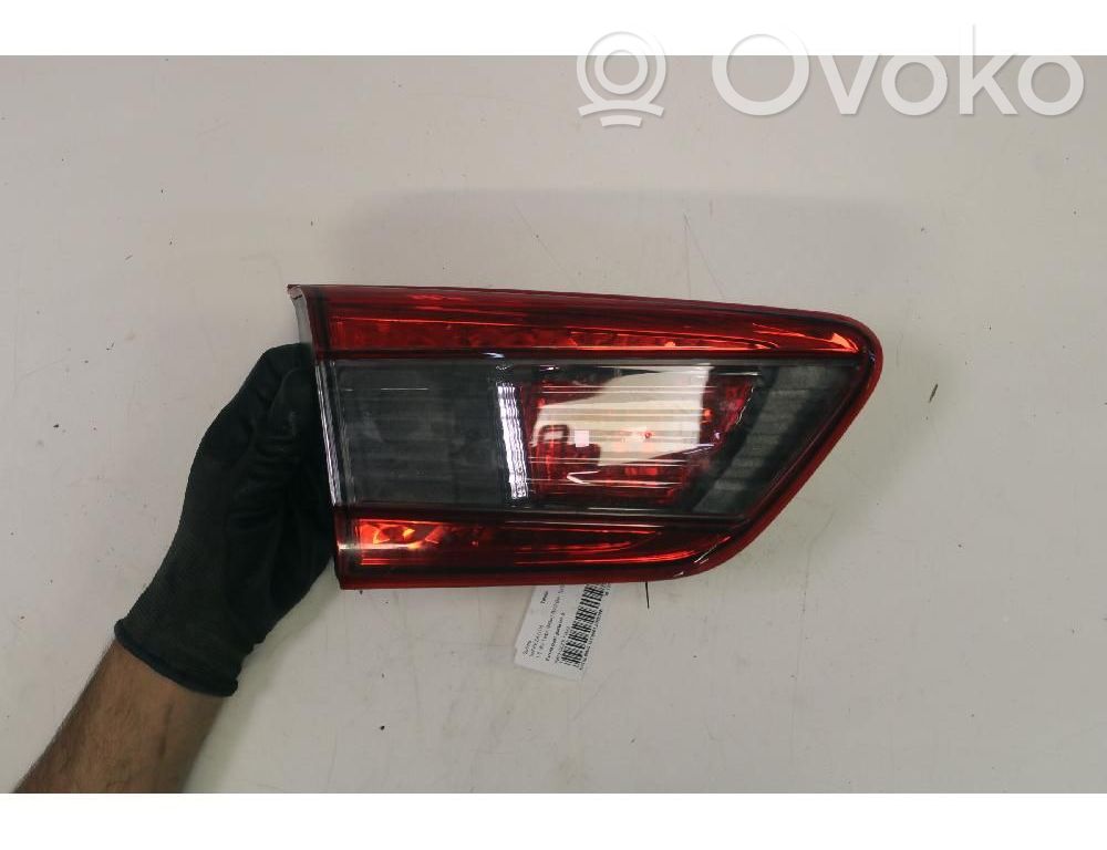 Subaru Impreza V Takaluukun takavalot 