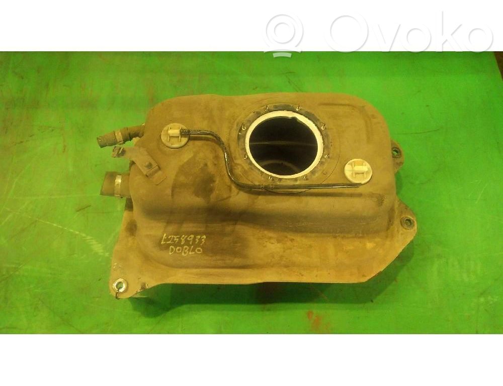 Fiat Doblo Serbatoio del carburante