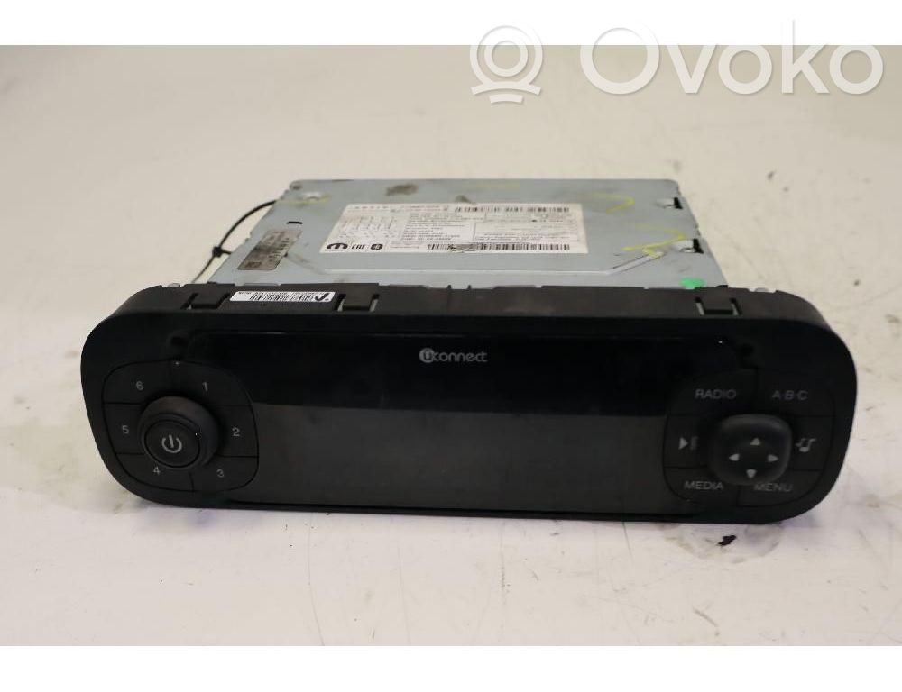Fiat Panda III Panel / Radioodtwarzacz CD/DVD/GPS 
