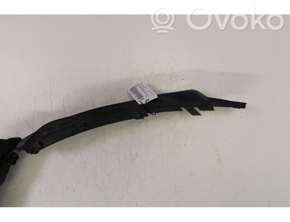 Front grill   8P0807681M