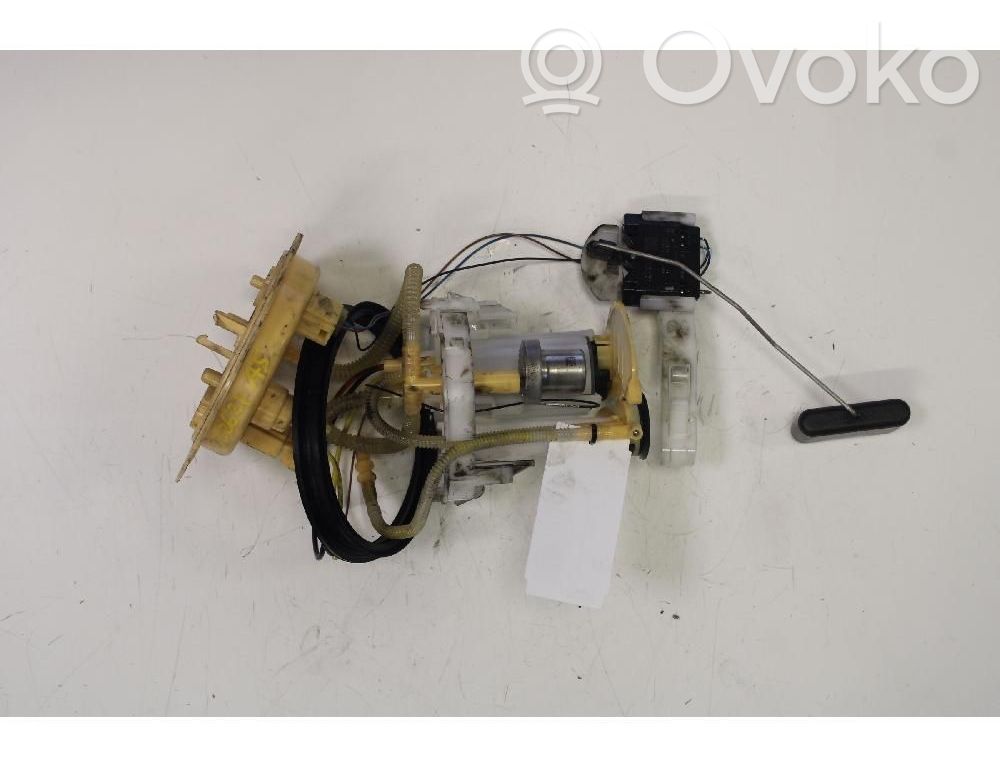 Bomba interna de combustible   8W0919088R