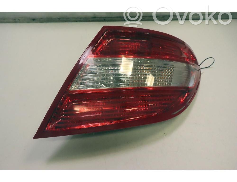 Mercedes-Benz C W204 Lampă spate în caroserie 