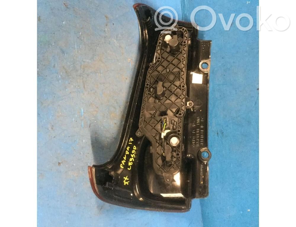 Fiat Panda III Lampă spate în caroserie