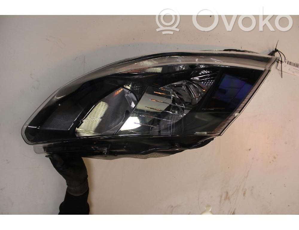 Ford Transit Custom Headlight/headlamp 