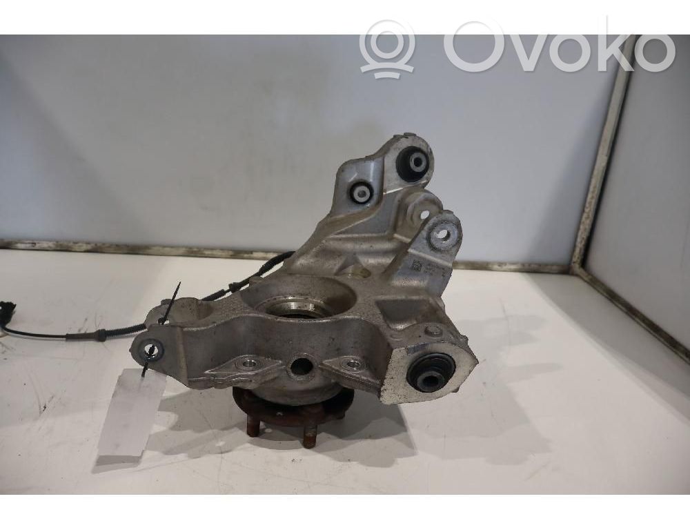 Cubo de rueda trasera   J9C35A969AA