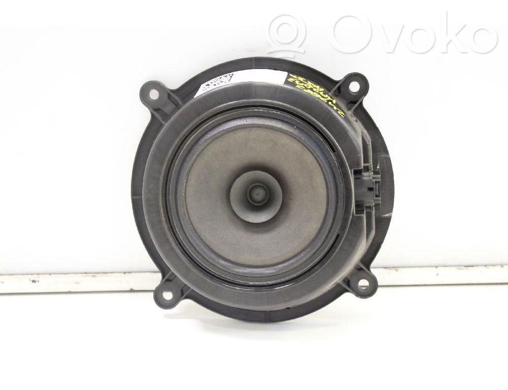 Mazda 3 III Etuoven kaiutin