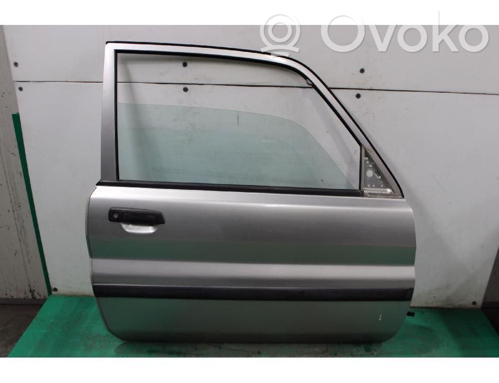 Mitsubishi Pajero Tür vorne