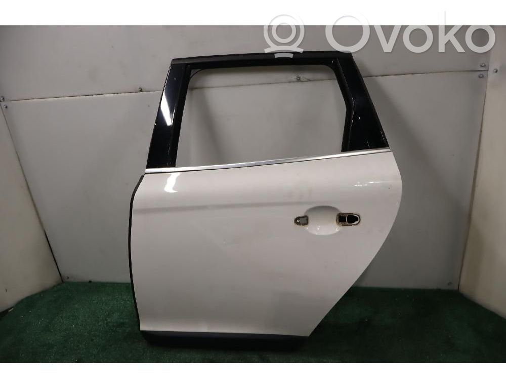 Volvo XC60 Takaovi 