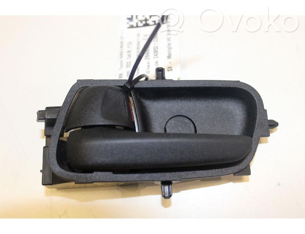 Toyota Yaris Cross Mâner interior ușă față 