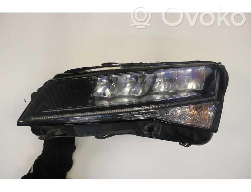 Skoda Superb B8 (3V) Scheinwerfer 