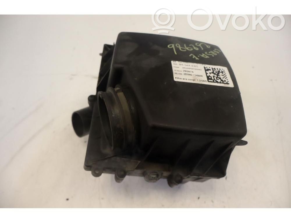 Opel Corsa E Air filter box 