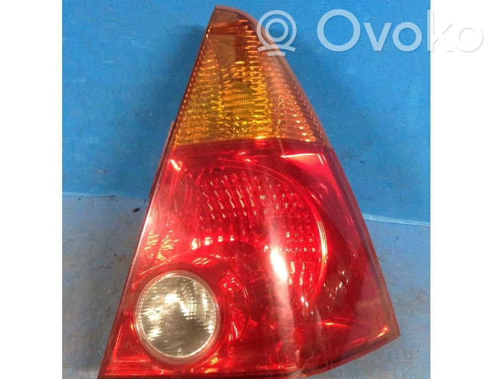 Daihatsu YRV Feux arrière / postérieurs 