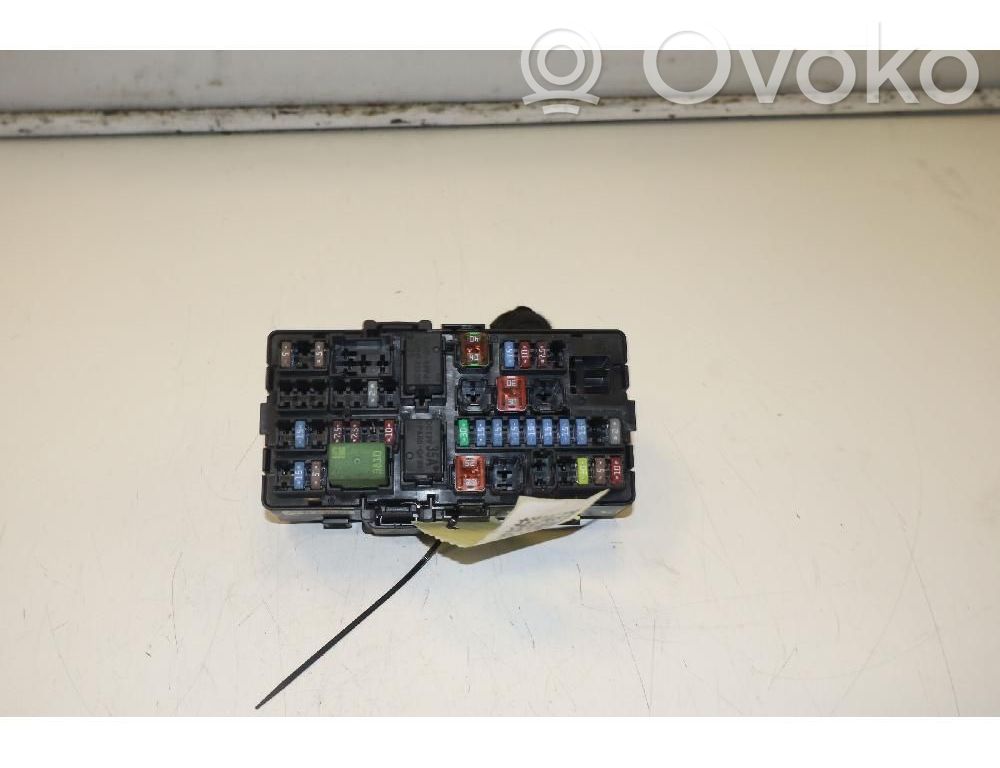 Opel Karl Módulo de fusible 