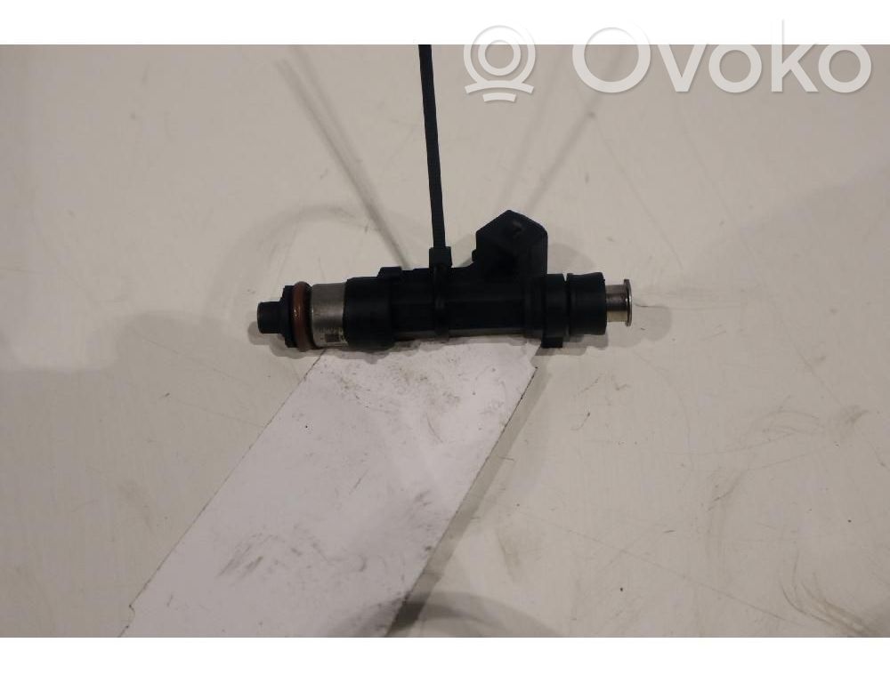 Inyector de combustible   0280158205