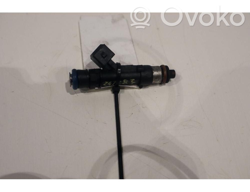 Inyector de combustible   0280158205
