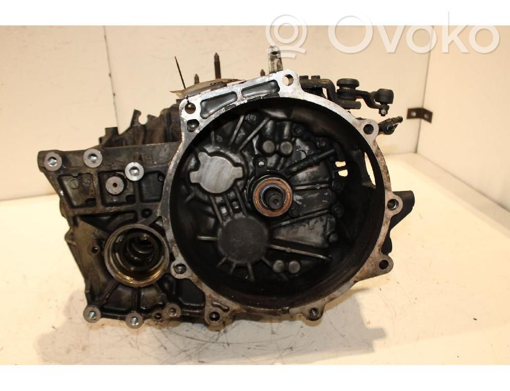 Mitsubishi Outlander Cutie viteze manuală cu 5 trepte