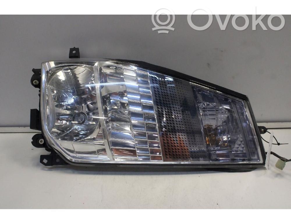 Renault Maxity Phare frontale 