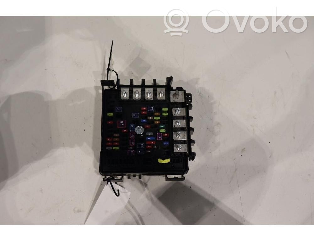 Jeep Compass Fuse module 