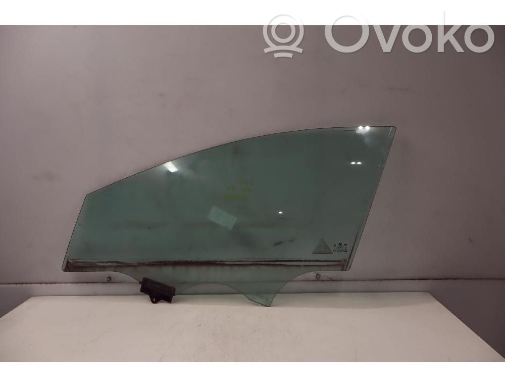 Hyundai i40 Vitre de fenêtre porte avant (4 portes) 