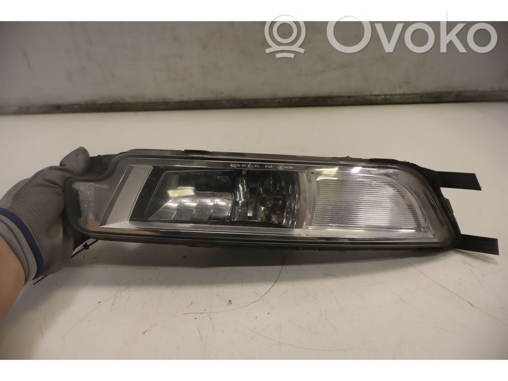 Volkswagen PASSAT B8 Proiector ceață