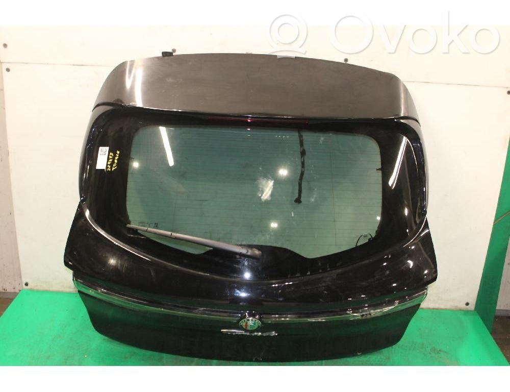 Alfa Romeo Tonale Puerta del maletero/compartimento de carga