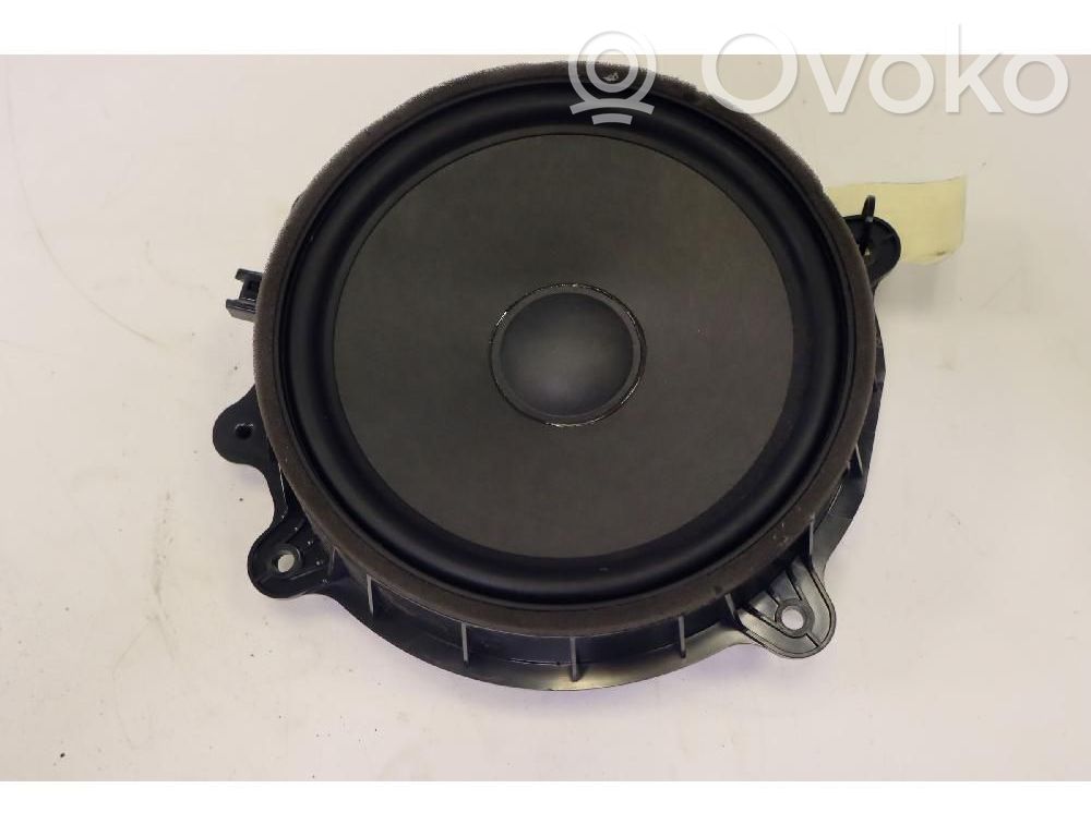 Altavoz de la puerta delantera   107974400E