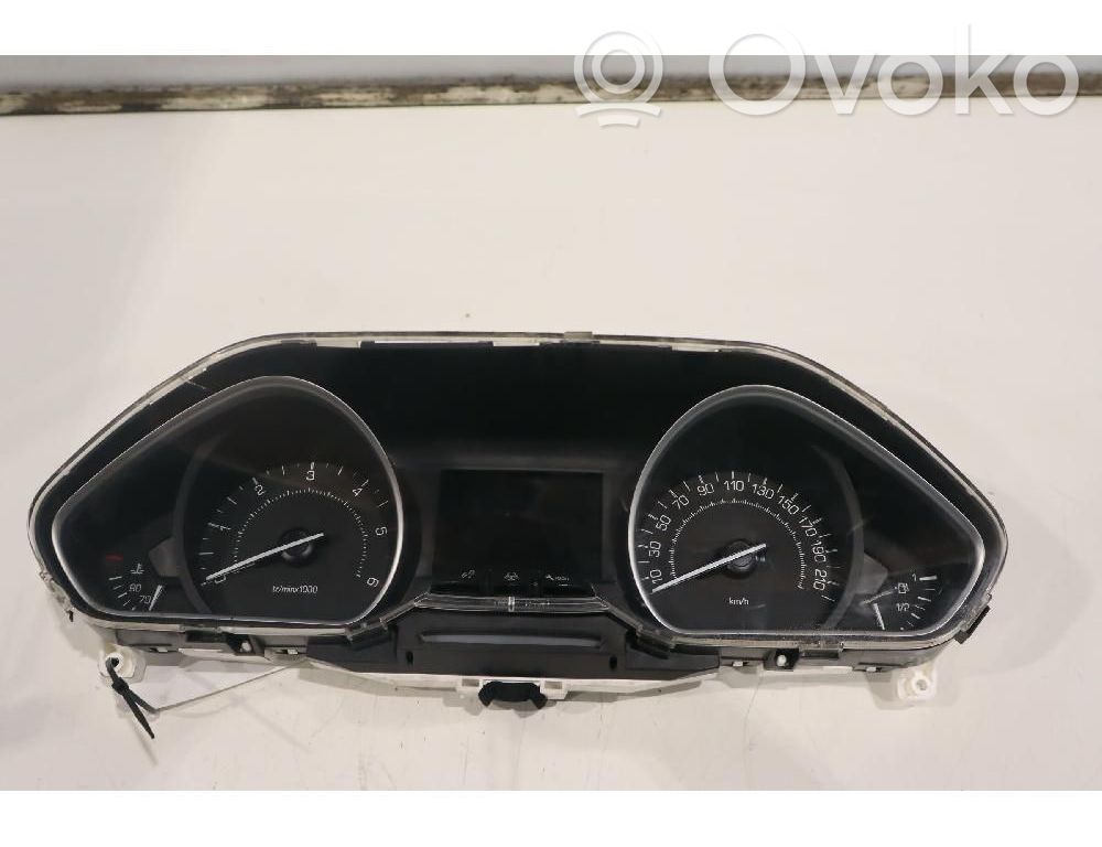 Peugeot 208 I Vitezometru (grup de instrumente) 
