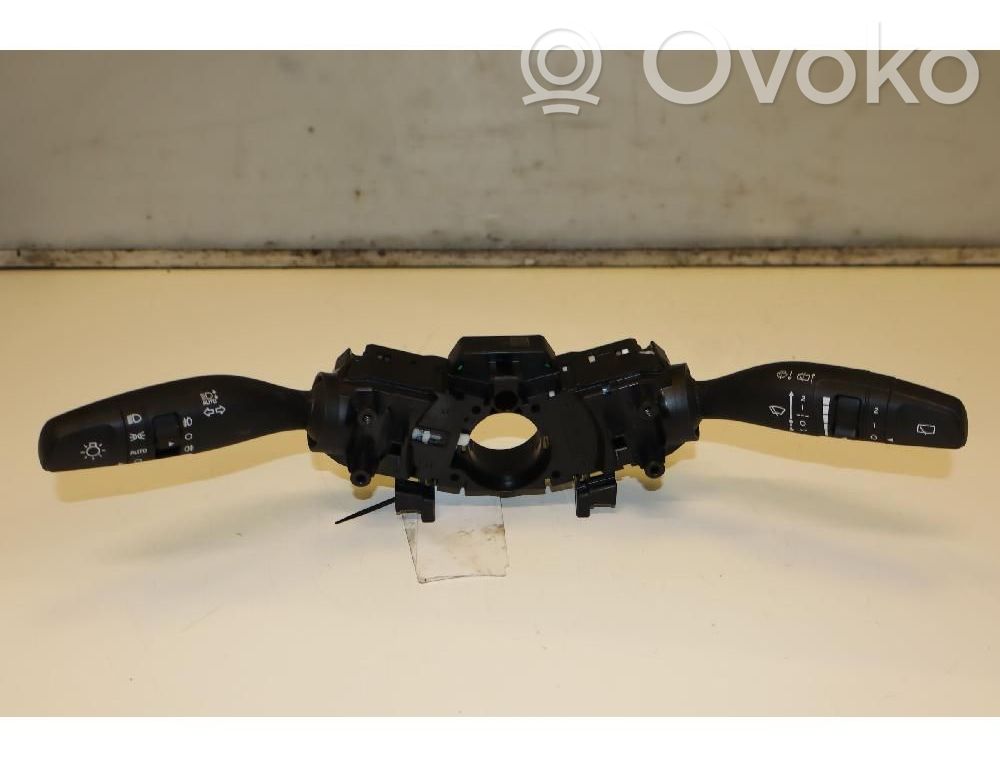 Interrupteur d’éclairage   93404D4952