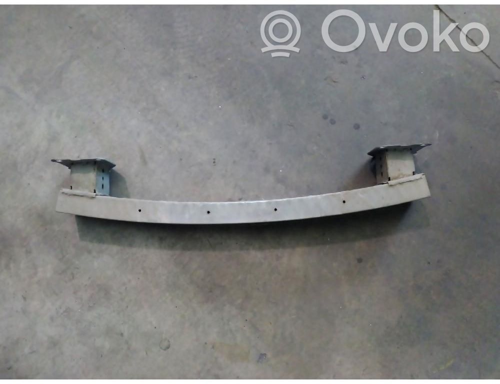 Mazda 5 Aizmugurē bampera balka 