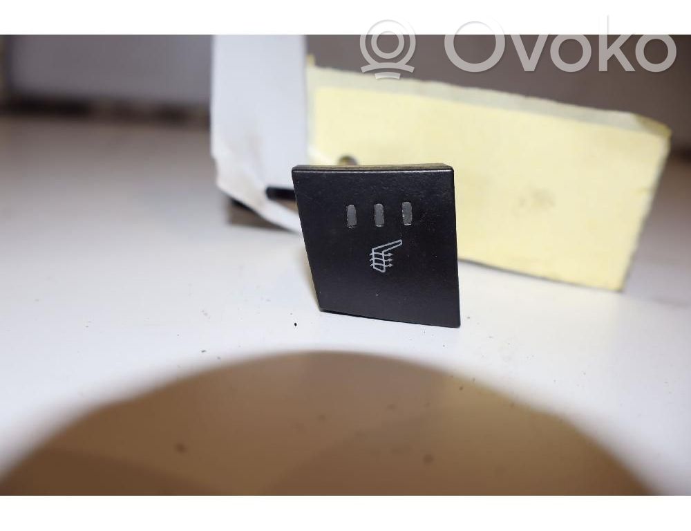 Botón interruptor de luz de peligro   20785533