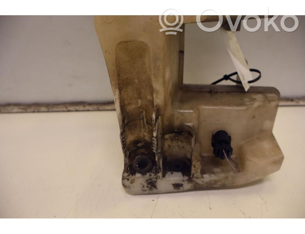 Volkswagen PASSAT CC Serbatoio/vaschetta liquido lavavetri parabrezza