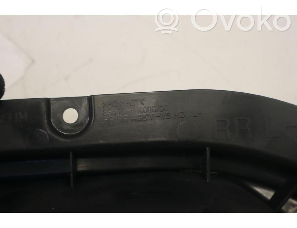 Manecilla interna puerta trasera   836101K000