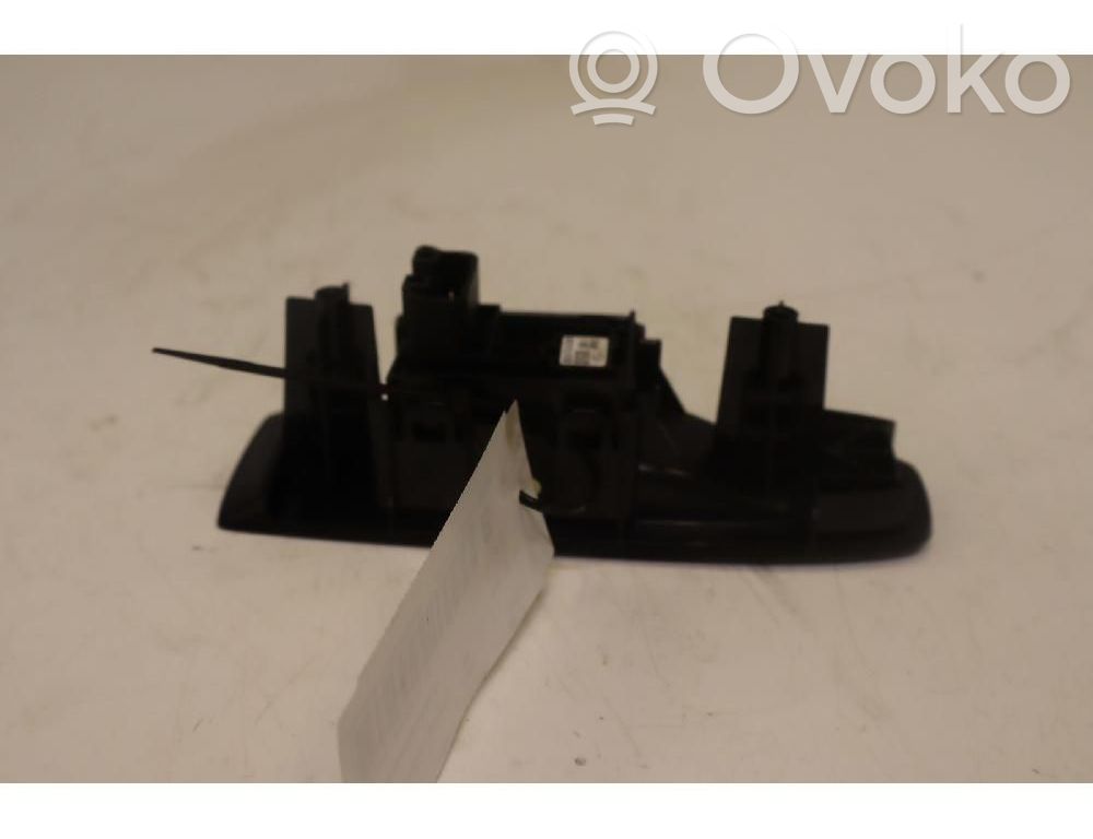 Interruptor del elevalunas eléctrico   83071FL210