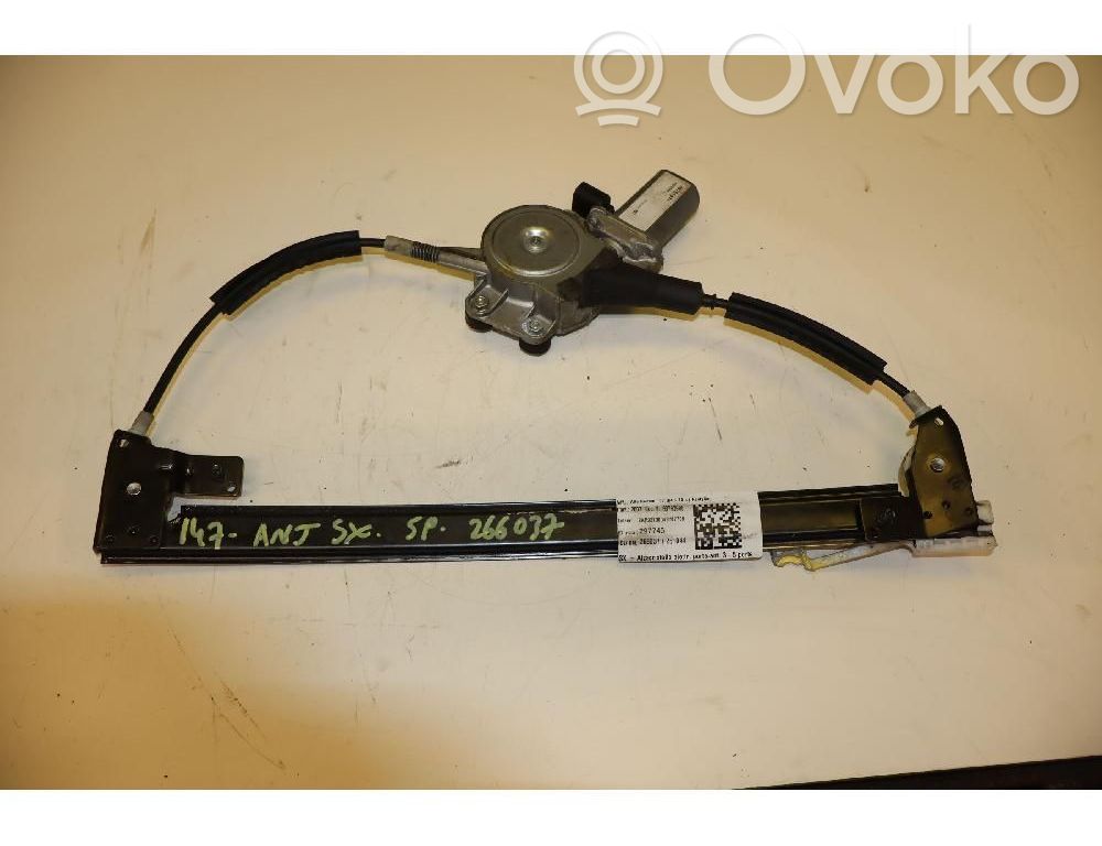 Alfa Romeo 147 Macara ușă față cu motor
